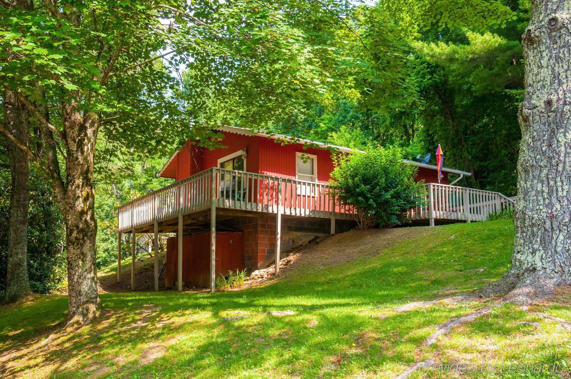 Highland Hills Motel & Cabins Boone Ngoại thất bức ảnh