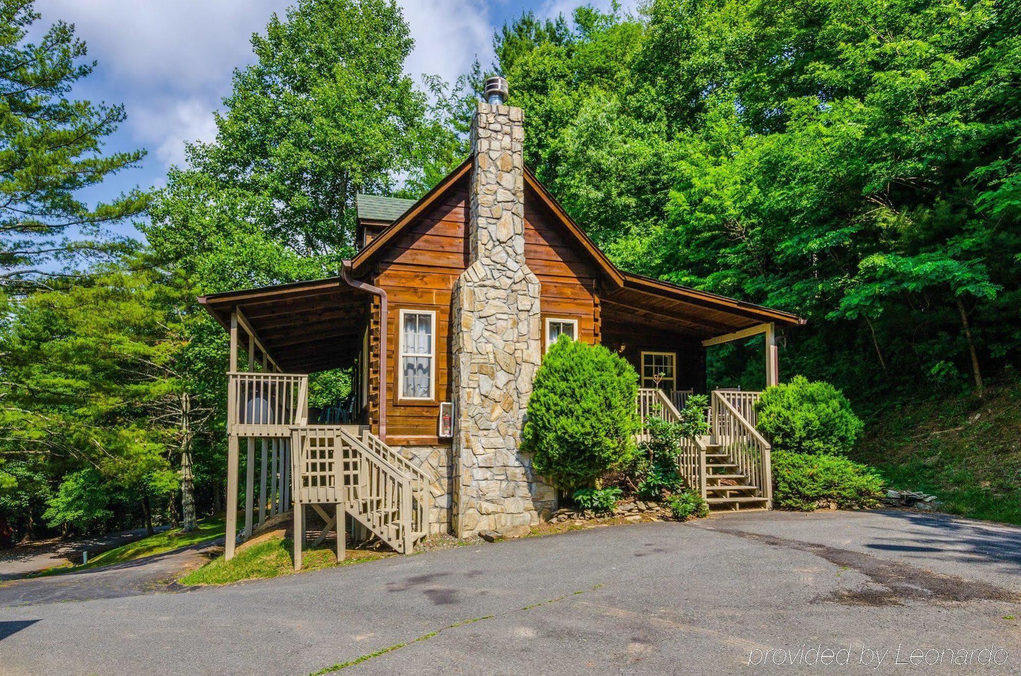 Highland Hills Motel & Cabins Boone Ngoại thất bức ảnh