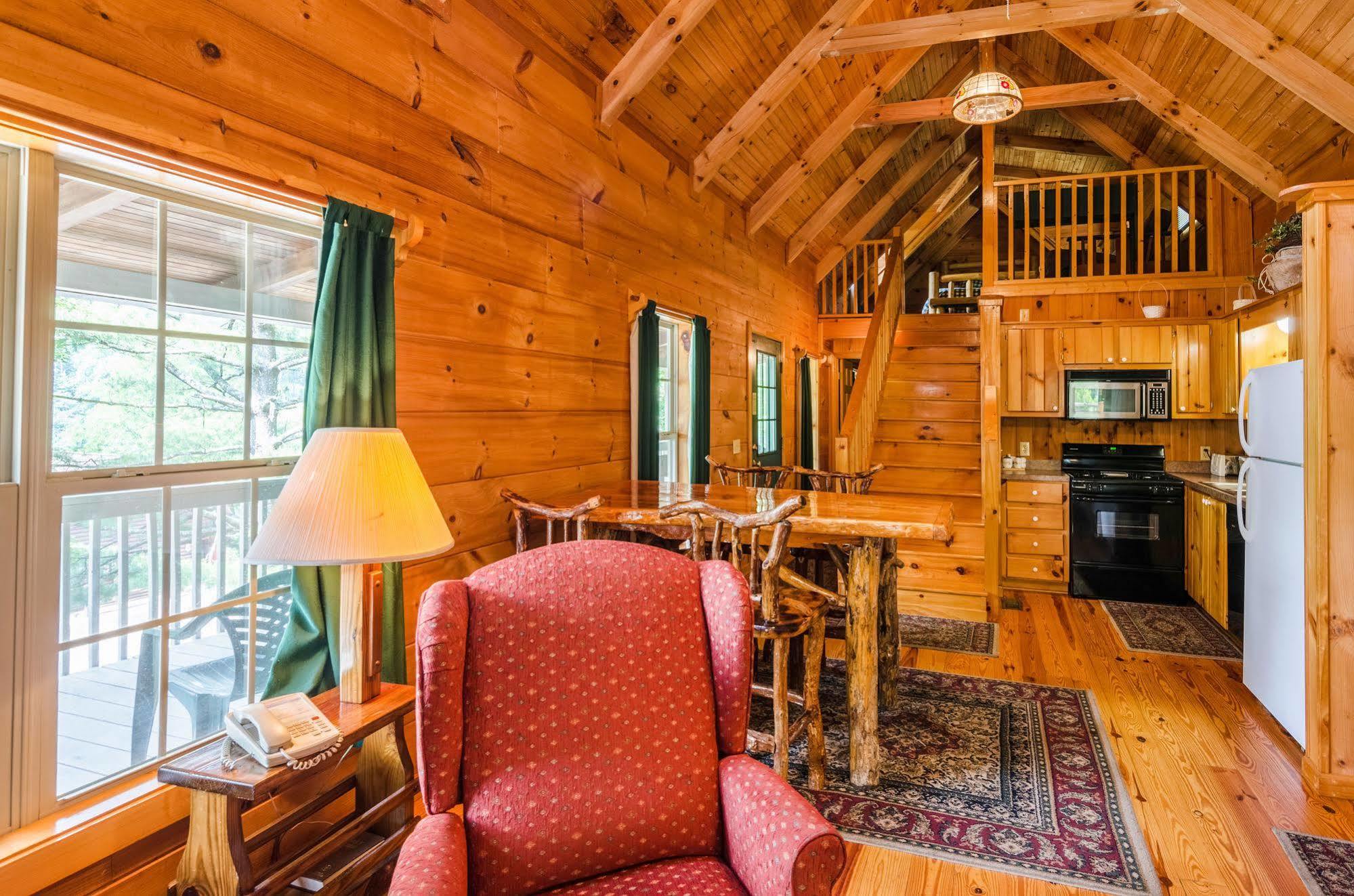Highland Hills Motel & Cabins Boone Ngoại thất bức ảnh